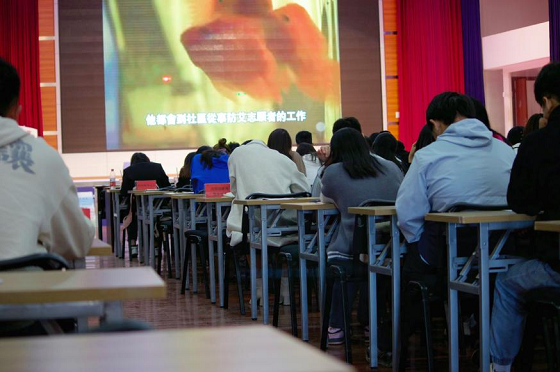 6b7f6b62b3bc28c436f57a44212db303