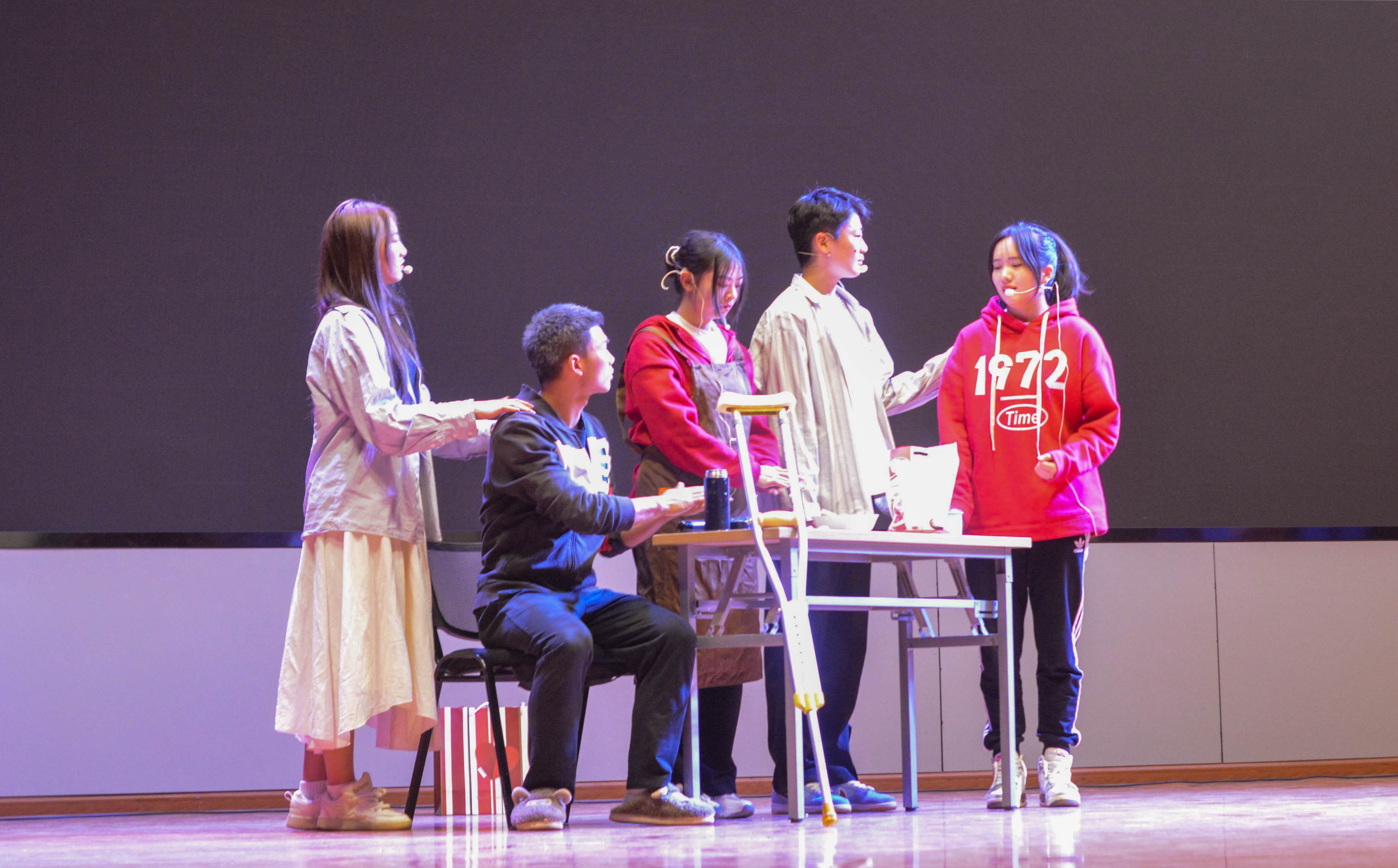 mmexport1715176068501 mmexport1715176068501