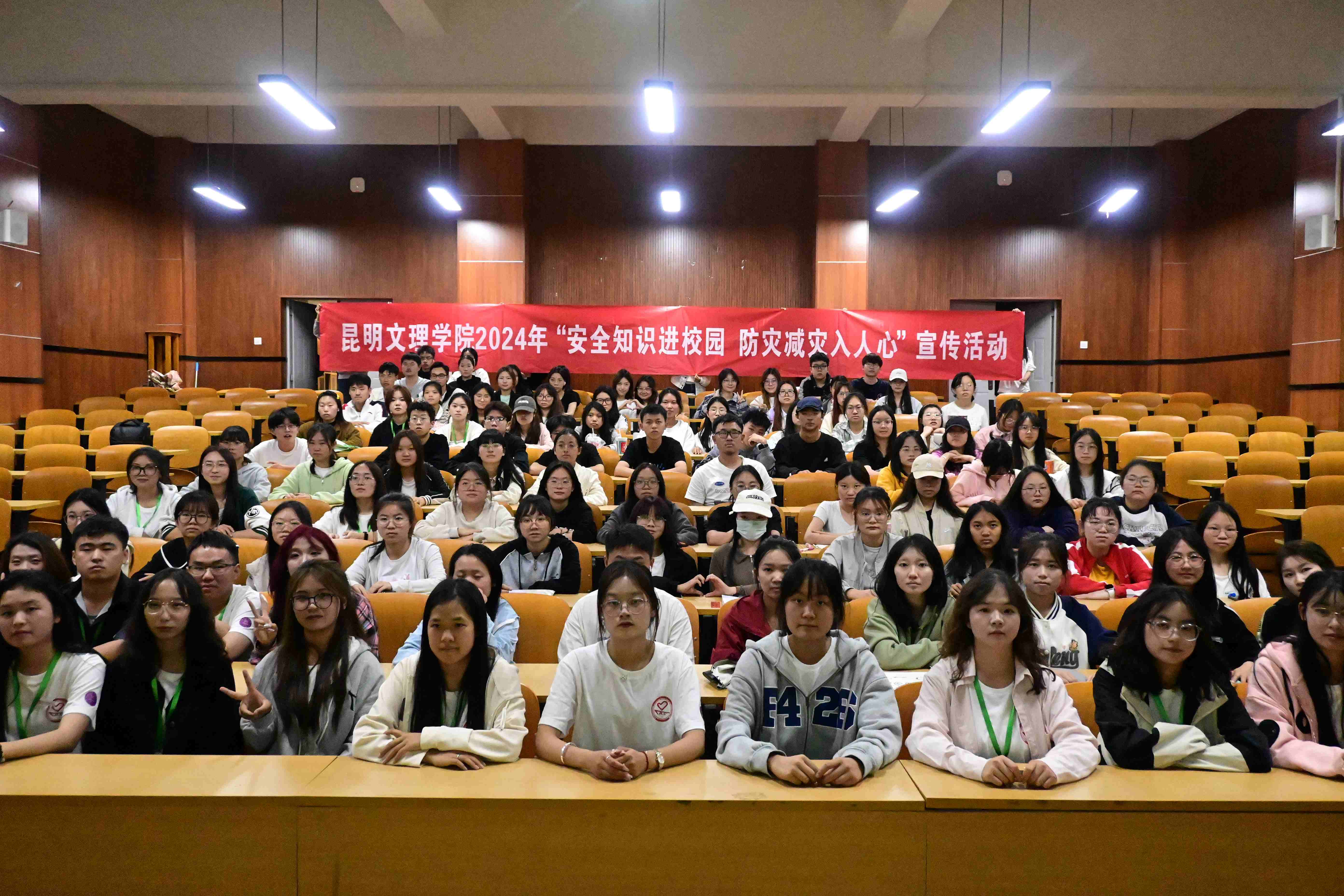 mmexport1715480563902 mmexport1715480563902